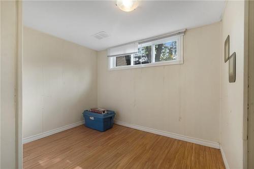 253 West 33Rd Street, Hamilton, ON - Indoor Photo Showing Other Room