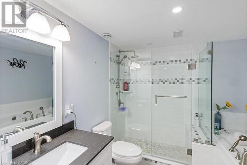 37 Grayview Drive, Markdale, ON - Indoor Photo Showing Bathroom