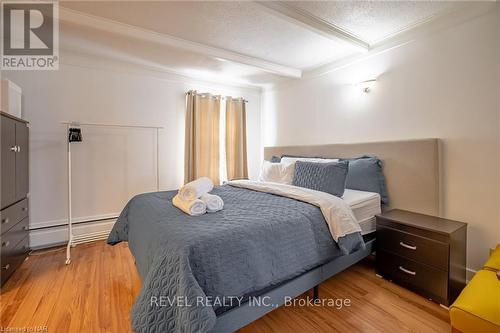 16 Dexter Street, St. Catharines, ON - Indoor Photo Showing Bedroom