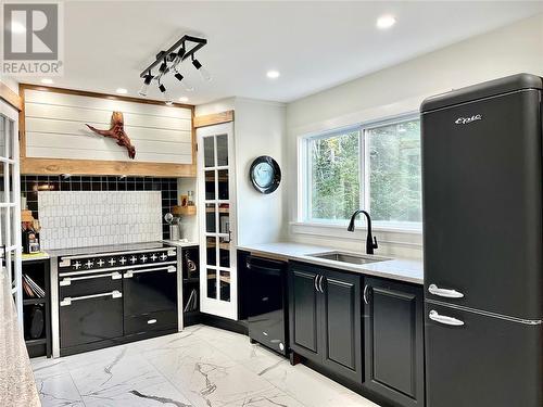 28 Valley Road, Spaniards Bay, NL - Indoor Photo Showing Kitchen