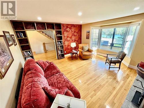 28 Valley Road, Spaniards Bay, NL - Indoor Photo Showing Living Room