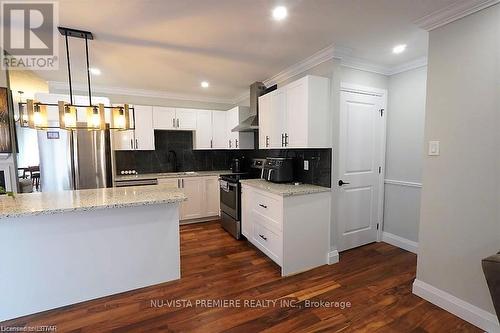 60 Fiddlers Green Road, London, ON - Indoor Photo Showing Kitchen