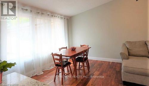 60 Fiddlers Green Road, London, ON - Indoor Photo Showing Other Room