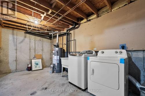 47 - 135 Belmont Drive, London, ON - Indoor Photo Showing Laundry Room