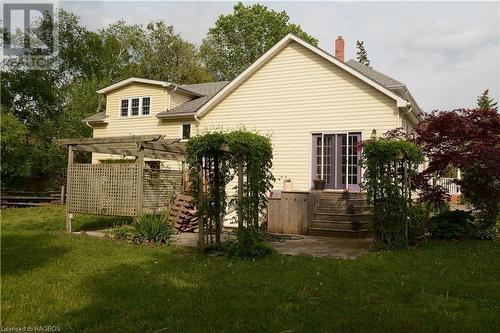 LARGE REAR YARD - 412 Goderich St, Port Elgin, ON - Outdoor