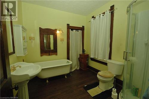 ANTIQUED BATHROOM WITH CLAW FOOT TUB - 412 Goderich St, Port Elgin, ON - Indoor Photo Showing Bathroom