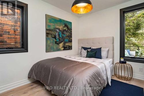 121 Sorauren Avenue, Toronto (Roncesvalles), ON - Indoor Photo Showing Bedroom