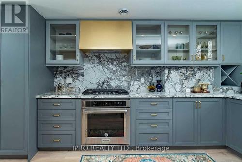 121 Sorauren Avenue, Toronto (Roncesvalles), ON - Indoor Photo Showing Kitchen With Upgraded Kitchen