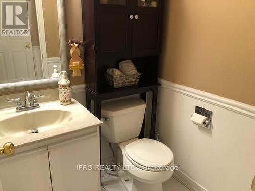 4581 Crosswinds Drive, Mississauga (East Credit), ON - Indoor Photo Showing Bathroom