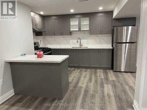 Lower - 4 Yardley Crescent, Brampton (Bram West), ON - Indoor Photo Showing Kitchen