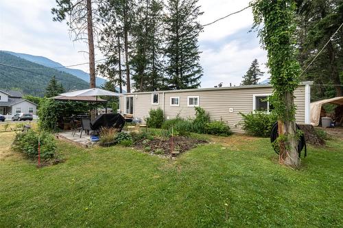 5664 Ponderosa Road, Falkland, BC - Outdoor