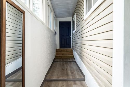 5664 Ponderosa Road, Falkland, BC - Indoor Photo Showing Other Room