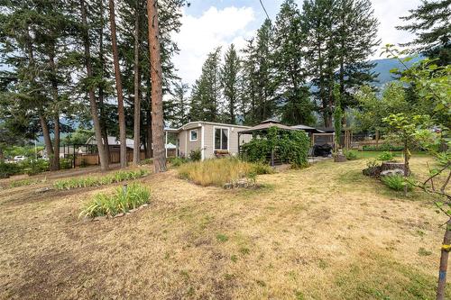 5664 Ponderosa Road, Falkland, BC - Outdoor