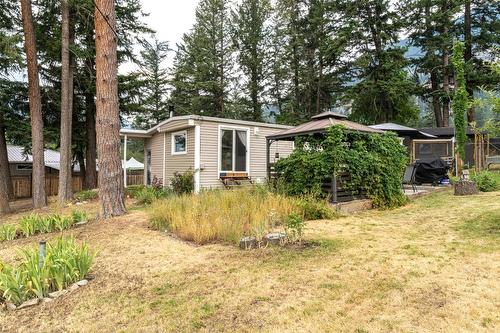 5664 Ponderosa Road, Falkland, BC - Outdoor