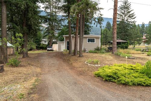 5664 Ponderosa Road, Falkland, BC - Outdoor