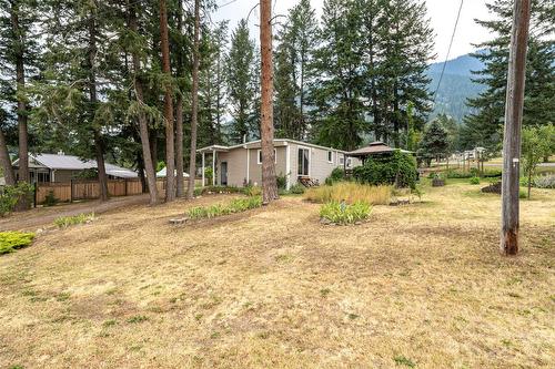 5664 Ponderosa Road, Falkland, BC - Outdoor