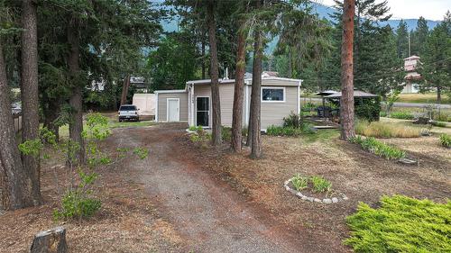 5664 Ponderosa Road, Falkland, BC - Outdoor