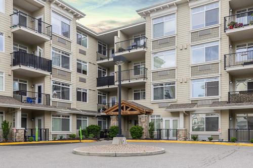 310-1350 Ridgeway Drive, Kelowna, BC - Outdoor With Facade