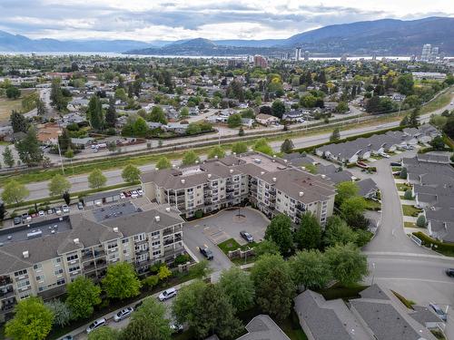 310-1350 Ridgeway Drive, Kelowna, BC - Outdoor With View