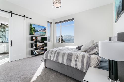 1296 Menu Road, West Kelowna, BC - Indoor Photo Showing Bedroom