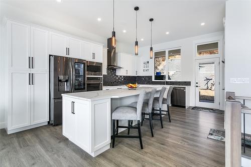 1296 Menu Road, West Kelowna, BC - Indoor Photo Showing Kitchen With Upgraded Kitchen