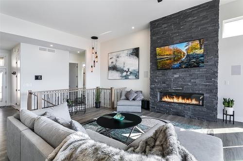 1296 Menu Road, West Kelowna, BC - Indoor Photo Showing Living Room With Fireplace