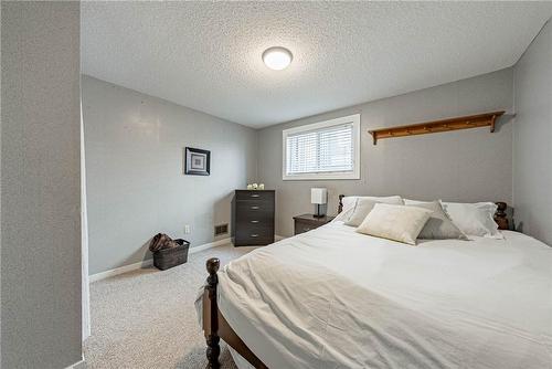 83 Forestgate Drive, Hamilton, ON - Indoor Photo Showing Bedroom