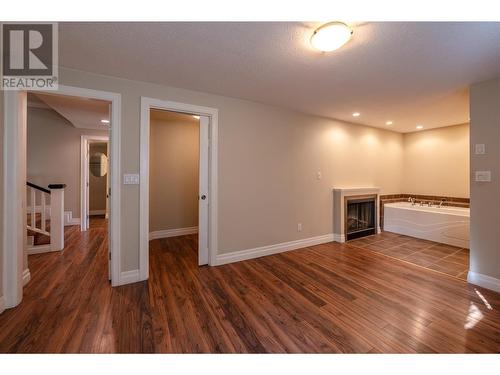 5419 Highway 97, Oliver, BC - Indoor Photo Showing Other Room With Fireplace