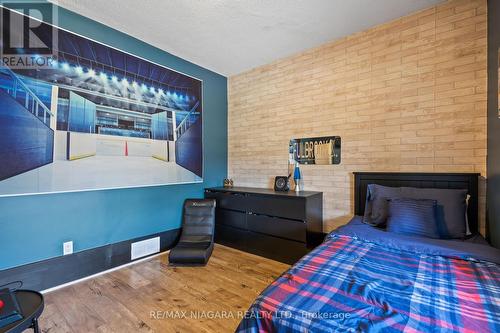 84 Steele Street, Port Colborne, ON - Indoor Photo Showing Bedroom