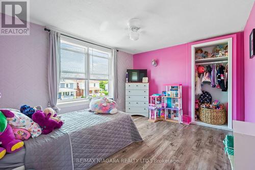 84 Steele Street, Port Colborne, ON - Indoor Photo Showing Bedroom