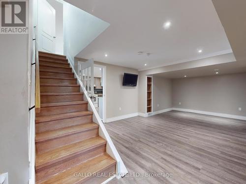 19622 Centre Street, East Gwillimbury, ON - Indoor Photo Showing Other Room