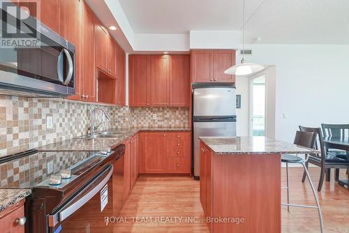 705 - 181 Wynford Drive, Toronto (Banbury-Don Mills), ON - Indoor Photo Showing Kitchen With Stainless Steel Kitchen