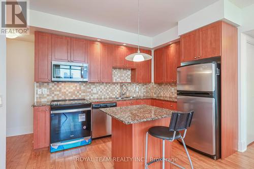 705 - 181 Wynford Drive, Toronto (Banbury-Don Mills), ON - Indoor Photo Showing Kitchen With Stainless Steel Kitchen