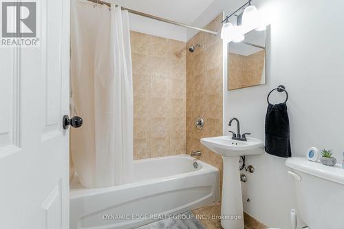 103 - 57 Mericourt Road, Hamilton (Ainslie Wood), ON - Indoor Photo Showing Bathroom