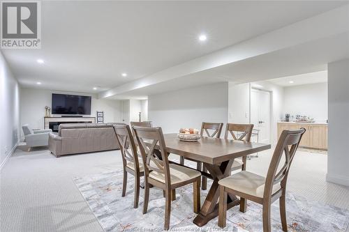 566 Lily Mac, Windsor, ON - Indoor Photo Showing Dining Room