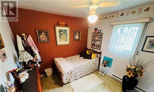 318 Rue De L'Ile, Caraquet, NB - Indoor Photo Showing Bedroom