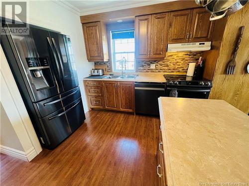 166 Boul. J.D.Gauthier, Shippagan, NB - Indoor Photo Showing Kitchen With Double Sink