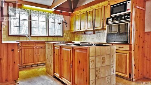 18 Chemin Du Clos, Maisonnette, NB - Indoor Photo Showing Kitchen