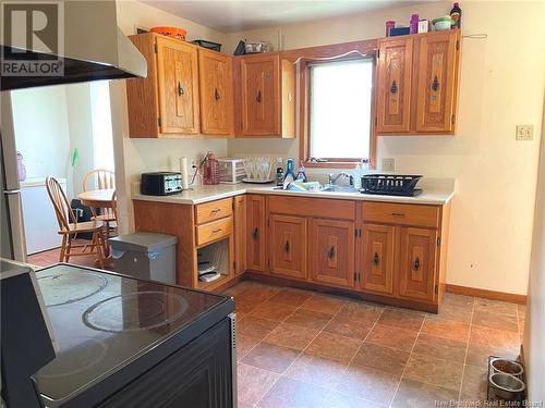 24 Notingham Drive, Moncton, NB - Indoor Photo Showing Kitchen