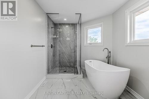 4563 Guildwood Way, Mississauga (East Credit), ON - Indoor Photo Showing Bathroom