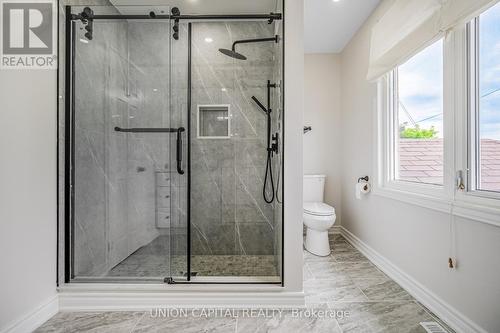 4563 Guildwood Way, Mississauga (East Credit), ON - Indoor Photo Showing Bathroom