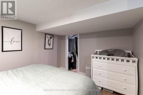 789 Walker Street, London, ON - Indoor Photo Showing Bedroom