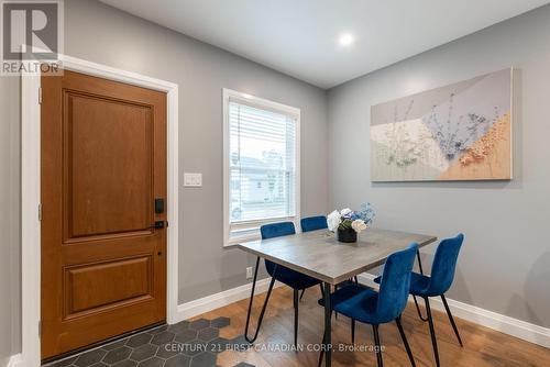 789 Walker Street, London, ON - Indoor Photo Showing Dining Room