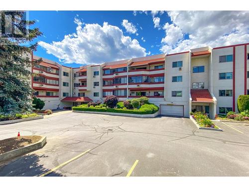 2110 Hoy Street Unit# 204, Kelowna, BC - Outdoor With Facade