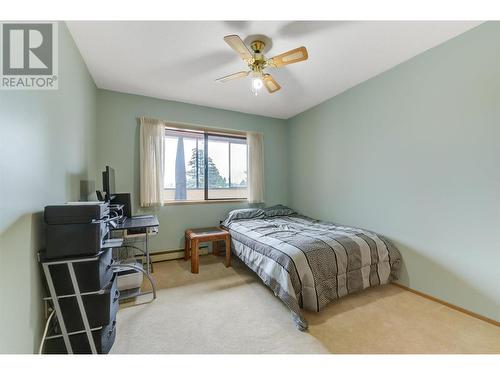 2110 Hoy Street Unit# 204, Kelowna, BC - Indoor Photo Showing Bedroom