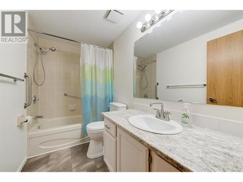 2110 Hoy Street Unit# 204, Kelowna, BC - Indoor Photo Showing Bathroom