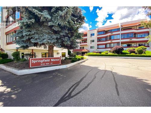 2110 Hoy Street Unit# 204, Kelowna, BC - Outdoor With Facade