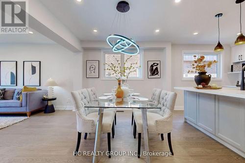 16 Simsbury Court, Markham (Milliken Mills West), ON - Indoor Photo Showing Dining Room