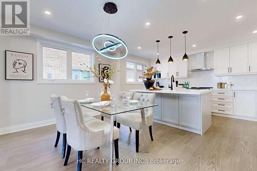 16 Simsbury Court, Markham (Milliken Mills West), ON - Indoor Photo Showing Dining Room