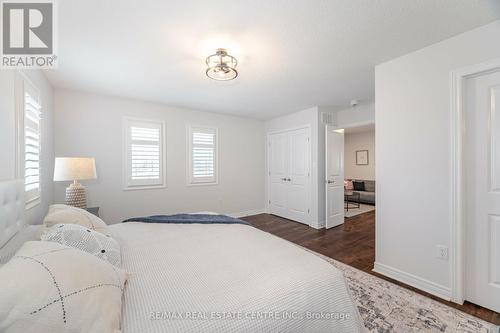 1 Sonoma Valley Crescent, Hamilton (Sheldon), ON - Indoor Photo Showing Bedroom